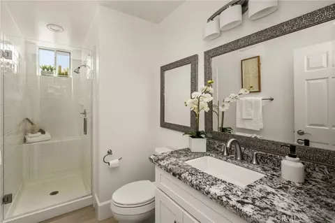 Bath - 25 La Perla, Foothill Ranch, CA 92610 photo 1 of 8
