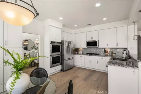 Kitchen - 25 La Perla, Foothill Ranch, CA 92610 photo 3 of 5