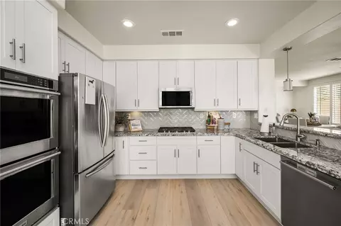 Kitchen - 25 La Perla, Foothill Ranch, CA 92610 photo 5 of 5