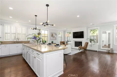 Kitchen - 205 Mantle, Irvine, CA 92618 photo 2 of 4