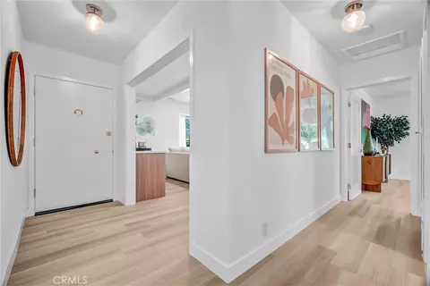 Entry Way - 3090 Eucalyptus Ave, Long Beach, CA 90806 photo 2 of 3
