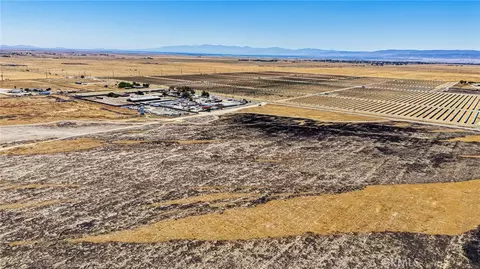 151 94th St, Rosamond, CA 93560 photo 13