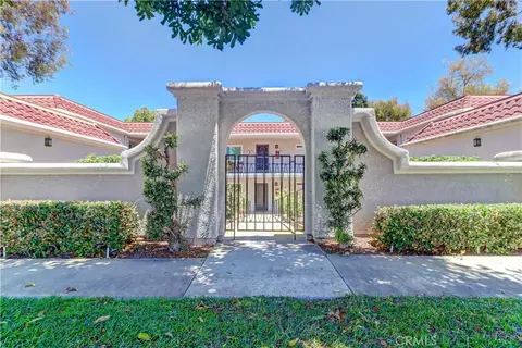 5507 Paseo Del Lago W #B, Laguna Woods, CA 92637