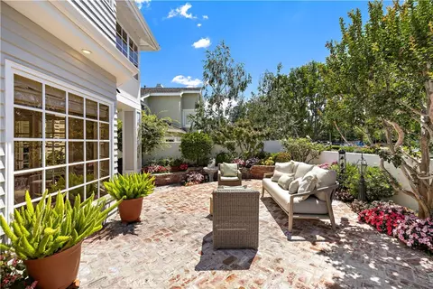 Exterior - 21 Emerald, Irvine, CA 92614 photo 4 of 8