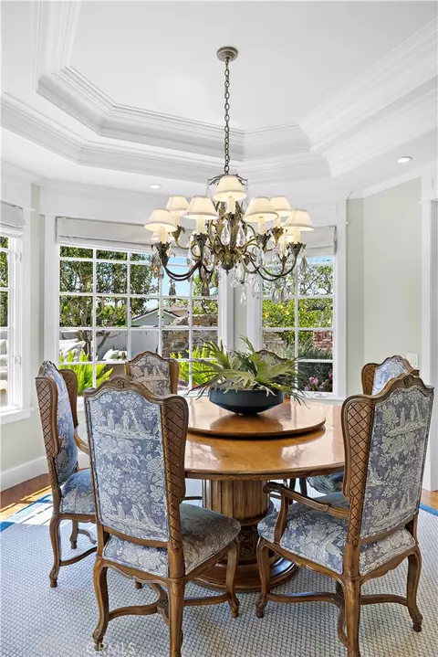 Dining - 21 Emerald, Irvine, CA 92614 photo 5 of 5