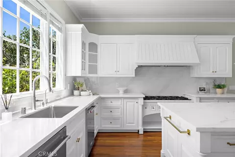 Kitchen - 21 Emerald, Irvine, CA 92614 photo 3 of 4