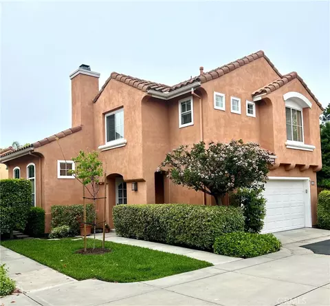 18 Parthenia, Irvine, CA 92606