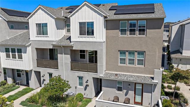 61 Wheelbarrow Rd, Rancho Mission Viejo, CA 92694