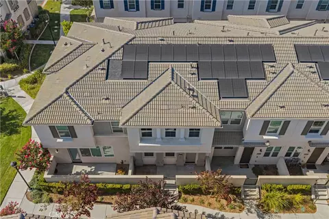 View/Area - 7100 Montecito Ln, Eastvale, CA 92880 photo 2 of 9