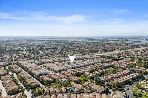View/Area - 7100 Montecito Ln, Eastvale, CA 92880 photo 6 of 9