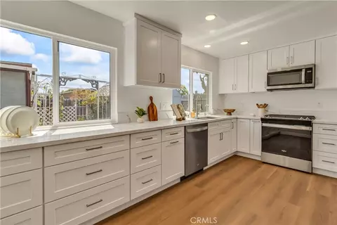 Kitchen - 3401 Via Marina, Oxnard, CA 93035 photo 3 of 4