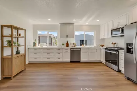 Kitchen - 3401 Via Marina, Oxnard, CA 93035 photo 2 of 4