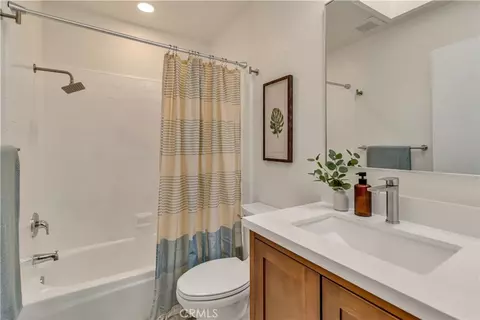 Bath - 3401 Via Marina, Oxnard, CA 93035 photo 2 of 2