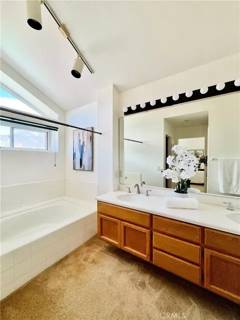Bath - 1307 Rockdale, Upland, CA 91784 photo 3 of 3