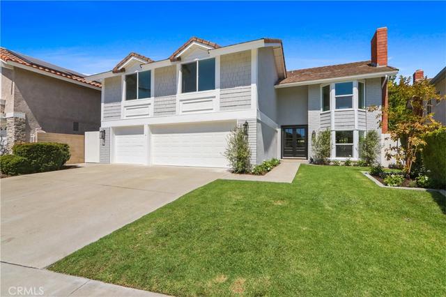 25091 Owens Lk, Lake Forest, CA 92630