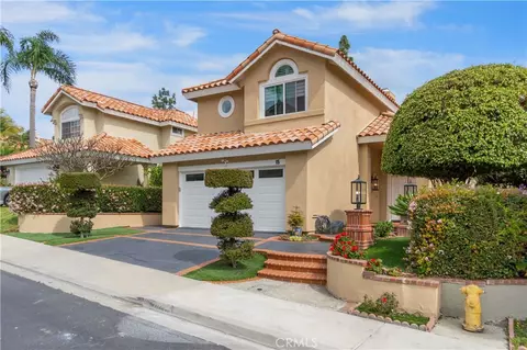 15 Tierra Vis, Laguna Hills, CA 92653