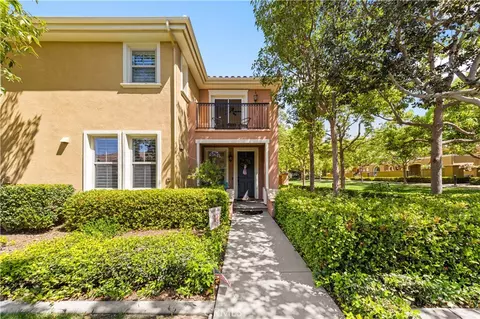 Exterior - 111 Chantilly, Irvine, CA 92620 photo 2 of 10