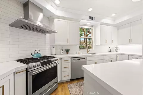 Kitchen - 111 Chantilly, Irvine, CA 92620 photo 6 of 6