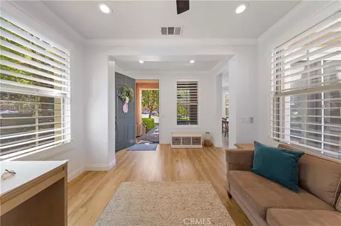 Entry Way - 111 Chantilly, Irvine, CA 92620 photo 3 of 9