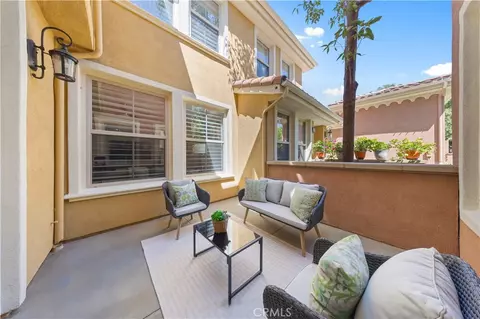 Exterior - 111 Chantilly, Irvine, CA 92620 photo 4 of 8