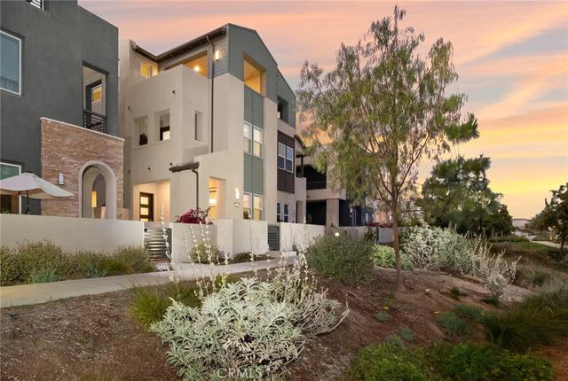 327 Baluster, Irvine, CA 92618