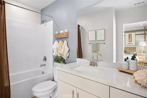 Bath - 723 E Route 66, Glendora, CA 91740 photo 1 of 3