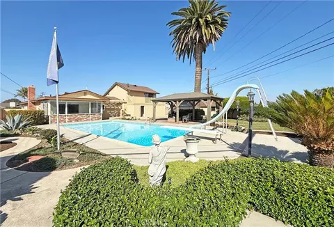 8798 La Casita Ave, Fountain Valley, CA 92708