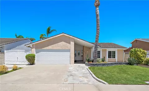 9357 Warbler Ave, Fountain Valley, CA 92708