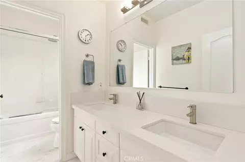 Bath - 5 Upland, Irvine, CA 92602 photo 4 of 4