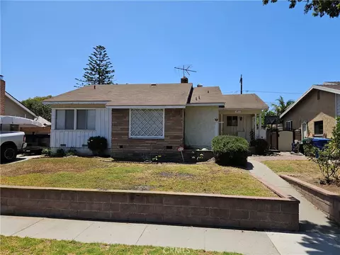 6812 E La Marimba, Long Beach, CA 90815