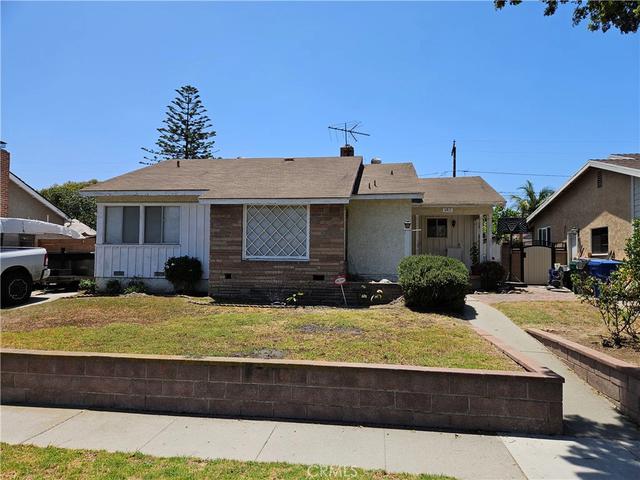 6812 E La Marimba, Long Beach, CA 90815