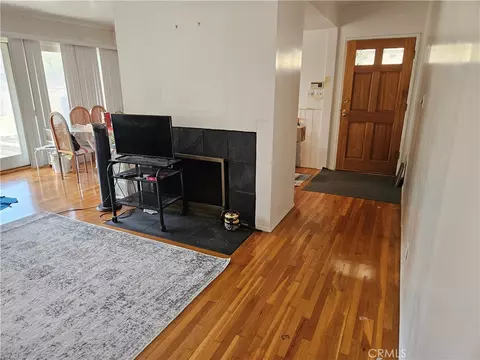 6812 E La Marimba, Long Beach, CA 90815