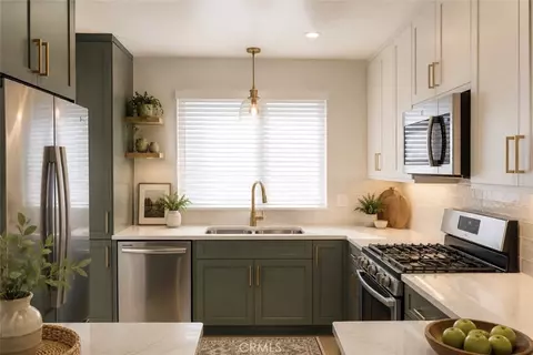 Kitchen - 44 Timber Run, Irvine, CA 92614 photo 6 of 6