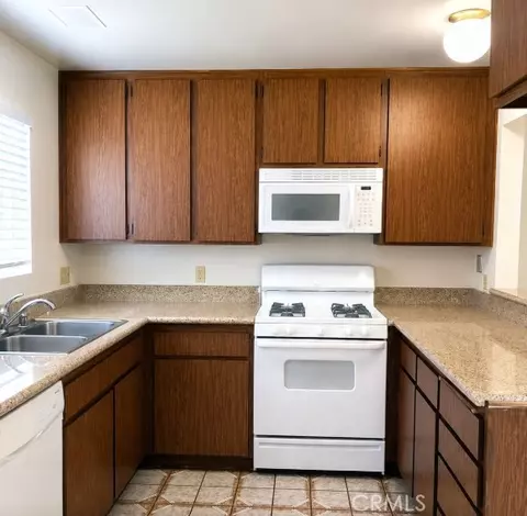Kitchen - 44 Timber Run, Irvine, CA 92614 photo 1 of 6
