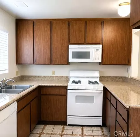 44 Timber Run, Irvine, CA 92614 photo 2