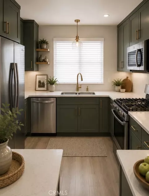 Kitchen - 44 Timber Run, Irvine, CA 92614 photo 5 of 6