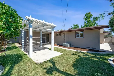 Exterior - 2003 W Willow Ave, Orange, CA 92868 photo 5 of 7