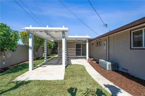 Exterior - 2003 W Willow Ave, Orange, CA 92868 photo 6 of 7