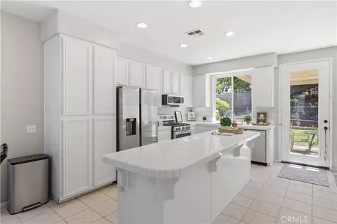 Kitchen - 100 Lydia Ln, Corona, CA 92882 photo 3 of 4