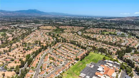View/Area - 9 Terraza, Irvine, CA 92614 photo 10 of 11