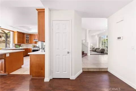 Entry Way - 9 Terraza, Irvine, CA 92614 photo 2 of 4