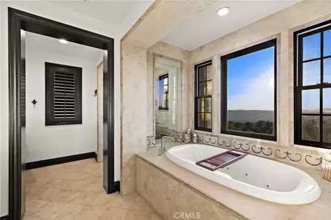 Bath - 2 Galaxy Isle, Ladera Ranch, CA 92694 photo 2 of 9