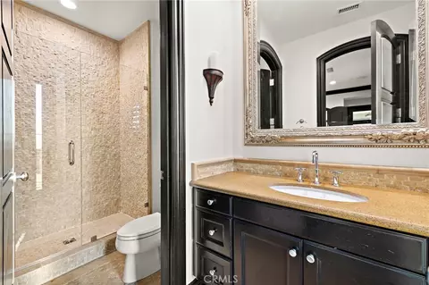 Bath - 2 Galaxy Isle, Ladera Ranch, CA 92694 photo 8 of 9