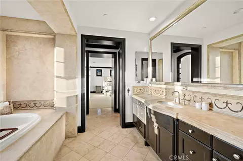 Bath - 2 Galaxy Isle, Ladera Ranch, CA 92694 photo 3 of 9
