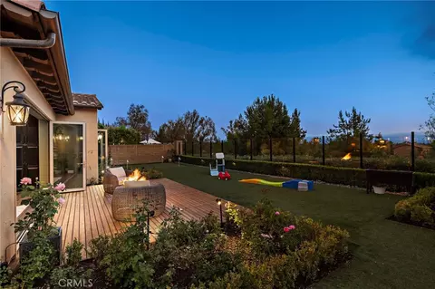 Exterior - 137 Sunset, Irvine, CA 92602 photo 12 of 24