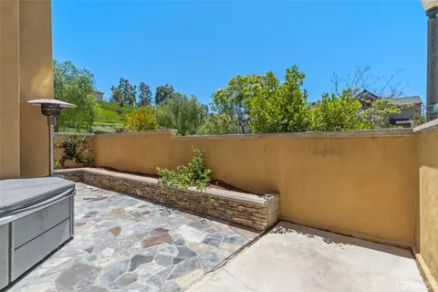 Exterior - 12 Globe Ln, Ladera Ranch, CA 92694 photo 7 of 16