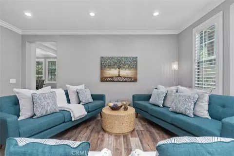 Living - 12 Globe Ln, Ladera Ranch, CA 92694 photo 3 of 3