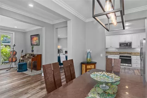 Entry Way - 12 Globe Ln, Ladera Ranch, CA 92694 photo 2 of 4