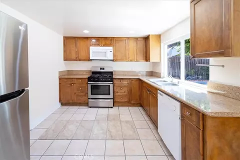 Kitchen - 835 Raintree Pl, Vista, CA 92084 photo 2 of 3