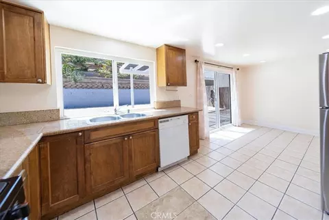 Kitchen - 835 Raintree Pl, Vista, CA 92084 photo 3 of 3